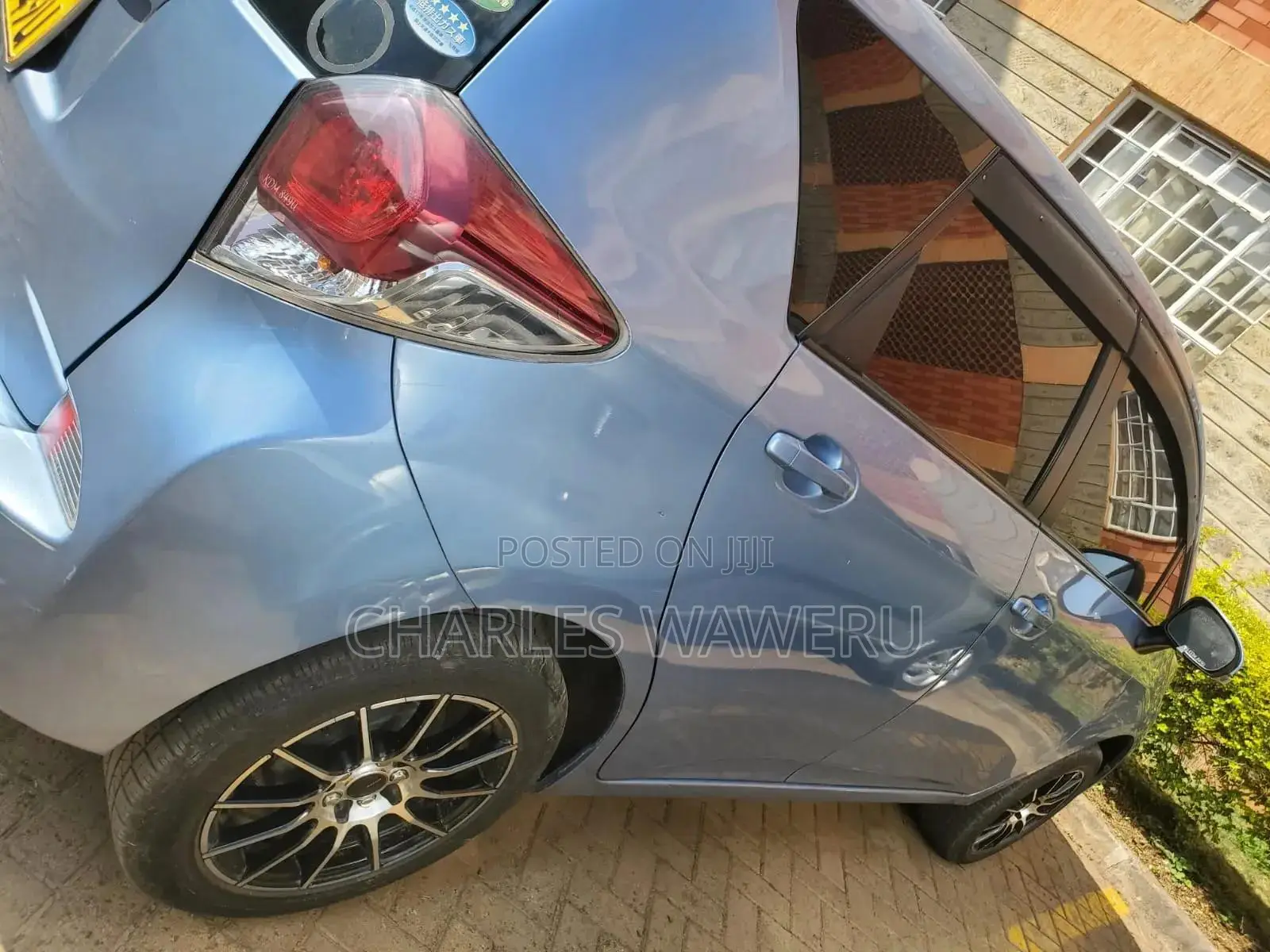 Toyota Ractis 2016 Blue