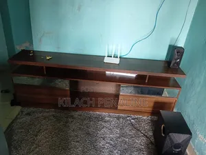Tv Stand in Really Good Condition at Nakuru Njoro