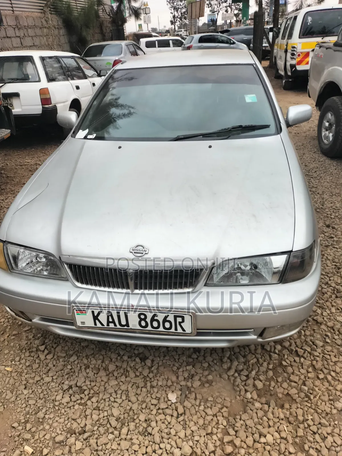 Nissan Bluebird 2002 Blue