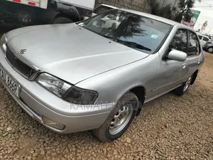 Nissan Bluebird 2002 Blue