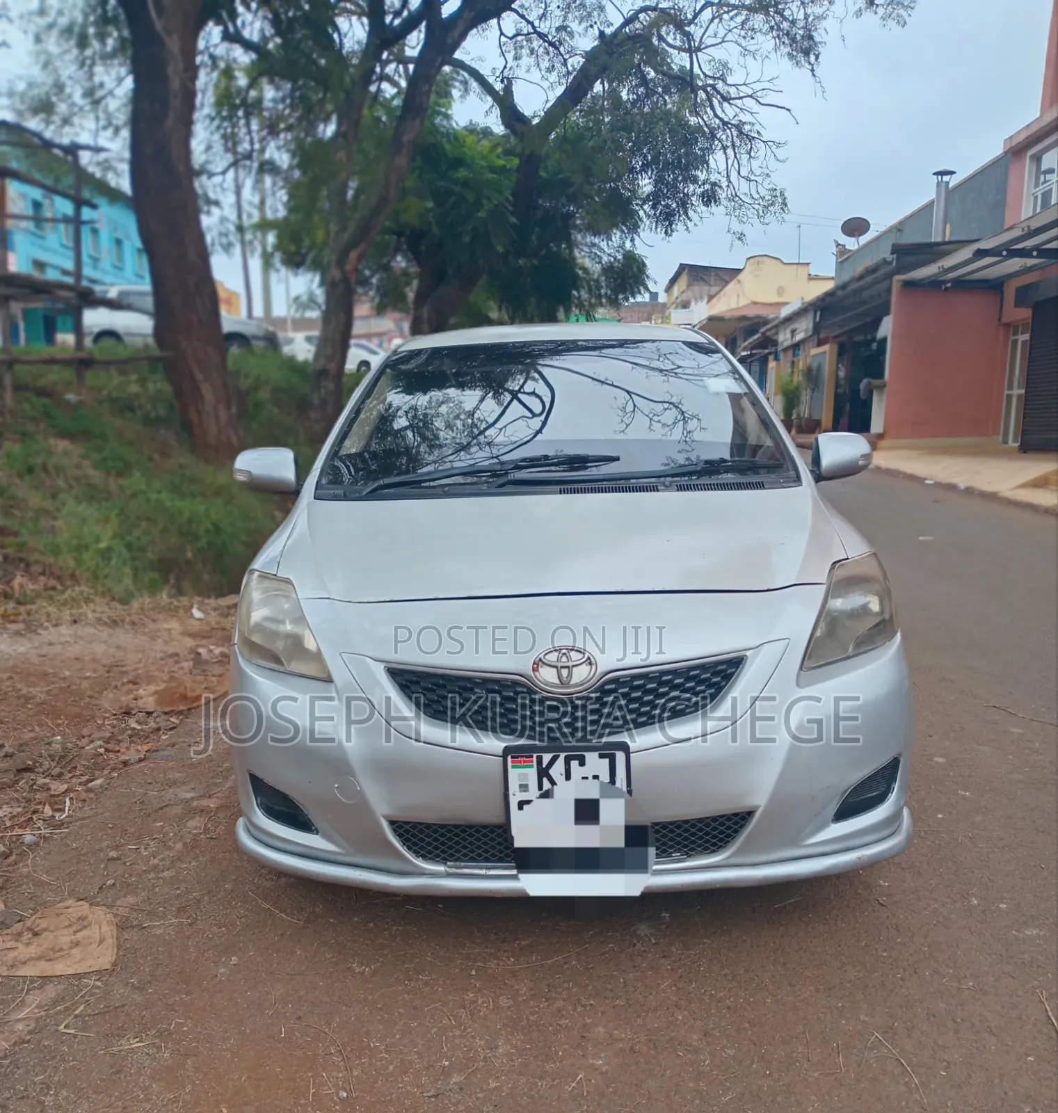 Toyota Belta 2010 Silver