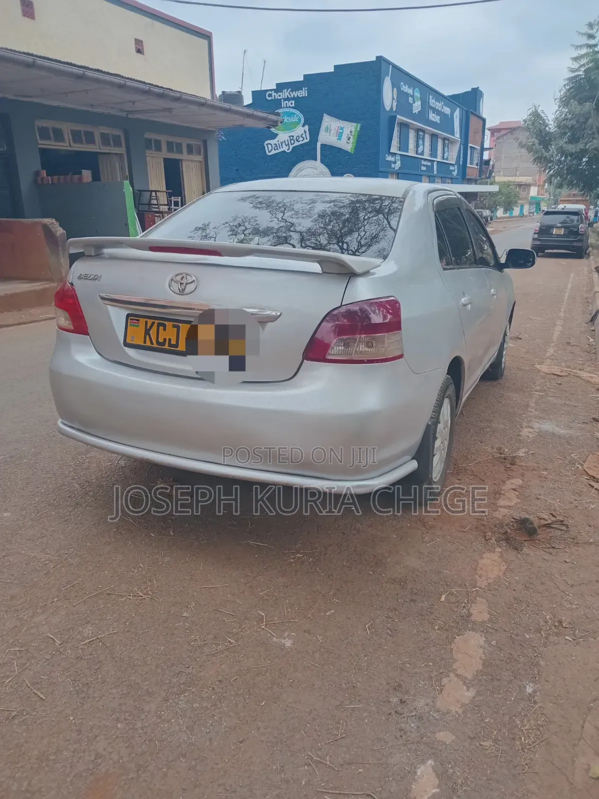 Toyota Belta 2010 Silver