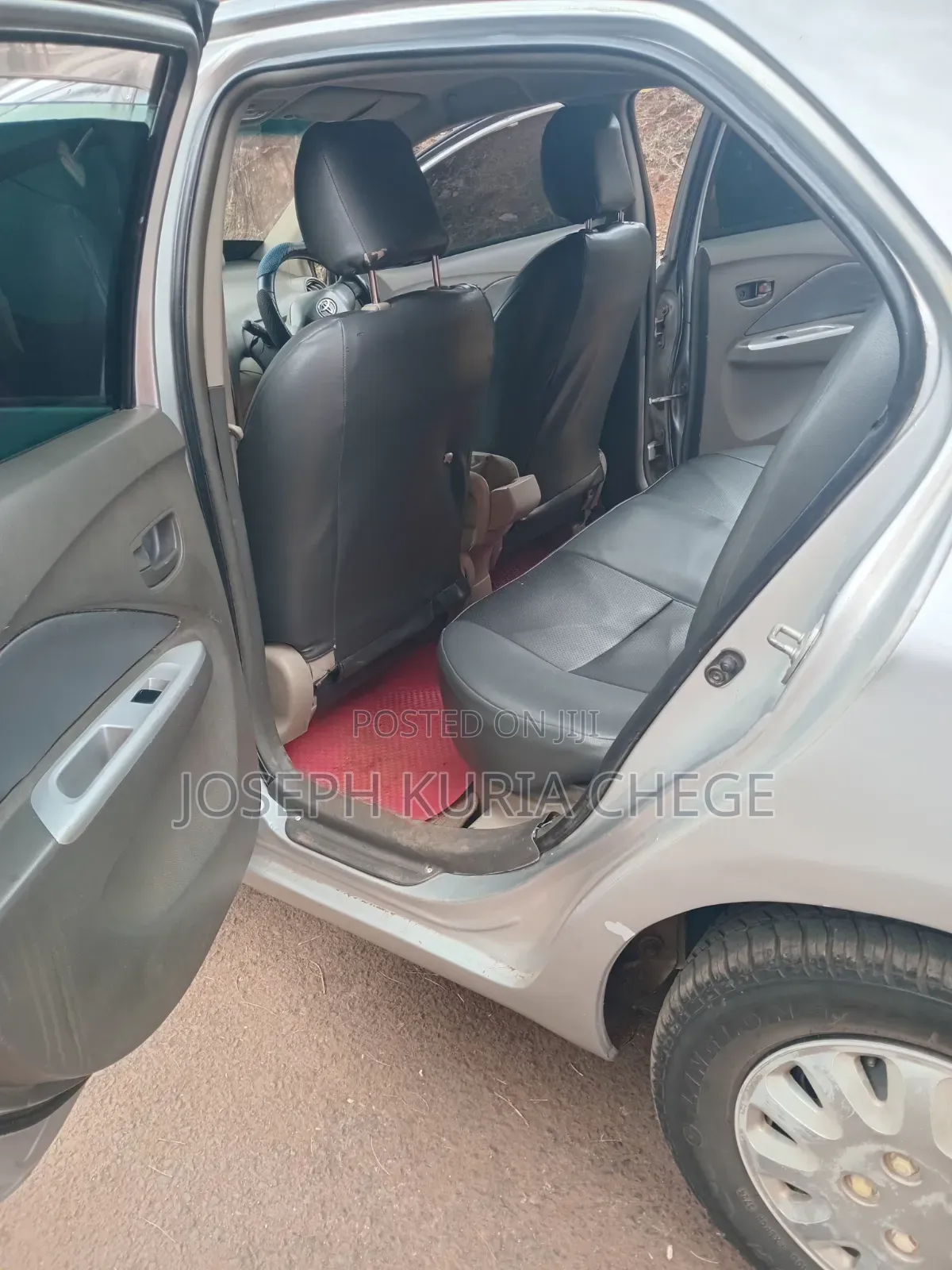 Toyota Belta 2010 Silver