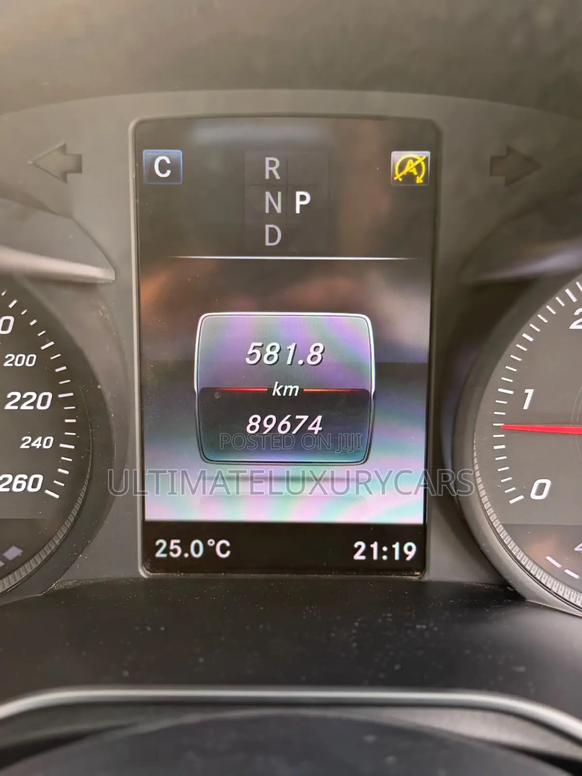 Mercedes-Benz GLC-Class GLC250 Sport Utility 4-Door (2.0L, 4cyl Turbo)