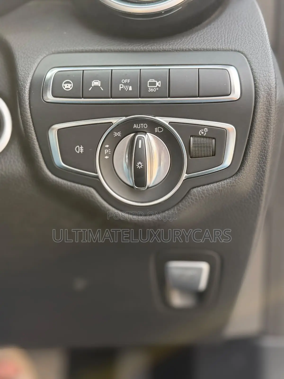 Mercedes-Benz GLC-Class GLC250 Sport Utility 4-Door (2.0L, 4cyl Turbo)