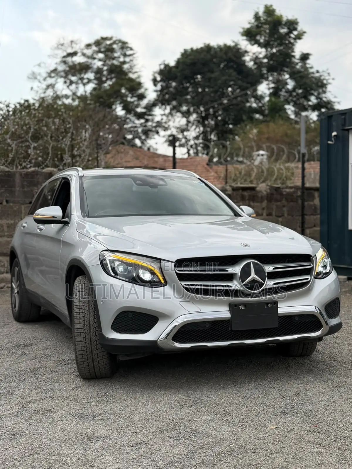 Mercedes-Benz GLC-Class GLC250 Sport Utility 4-Door (2.0L, 4cyl Turbo)