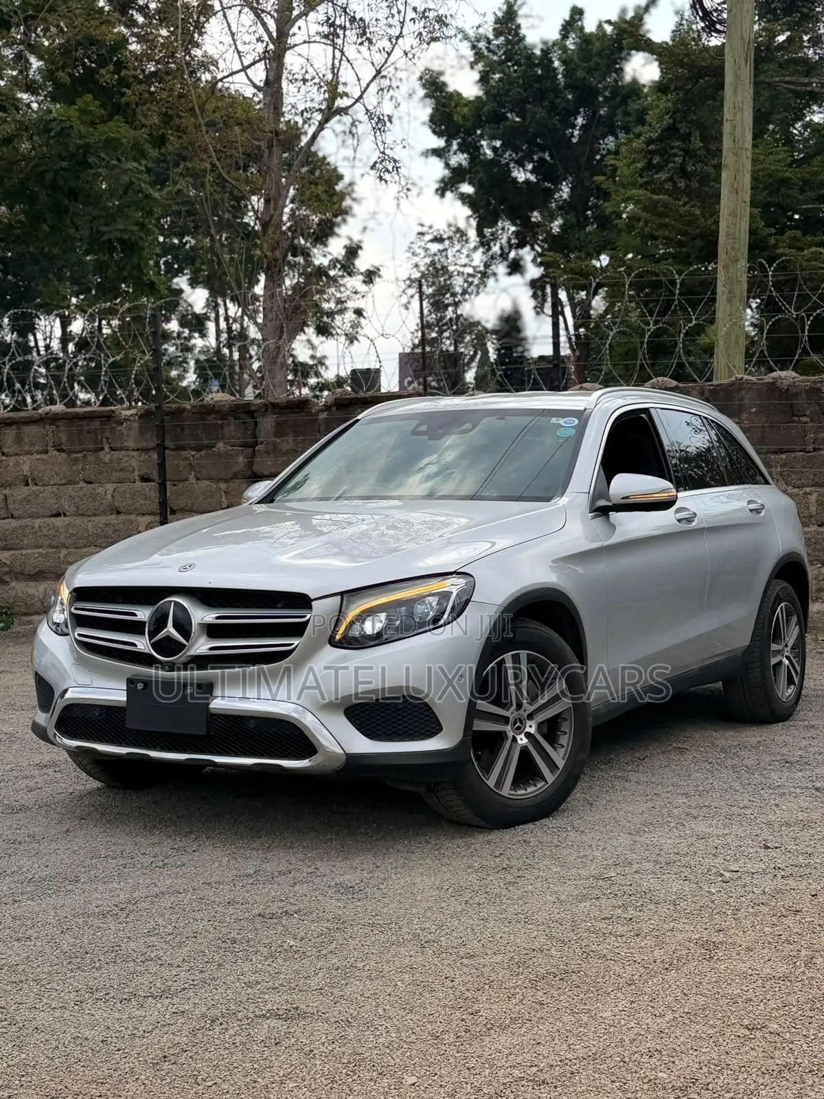 Mercedes-Benz GLC-Class GLC250 Sport Utility 4-Door (2.0L, 4cyl Turbo)