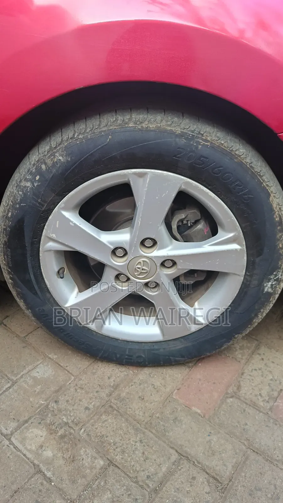 Toyota Auris 2010 Red