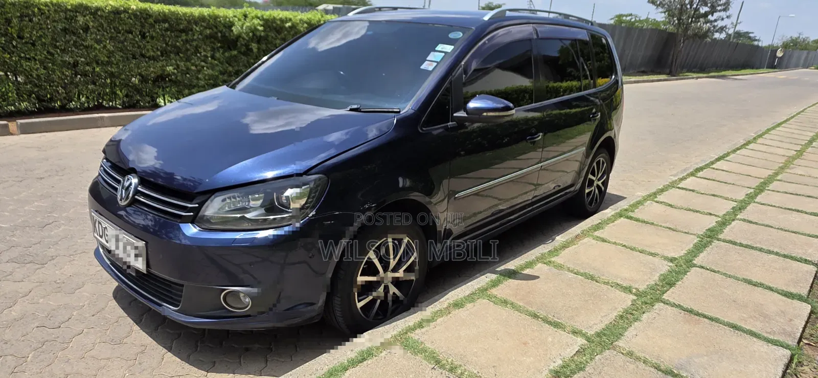 Volkswagen Touran 2015 Blue