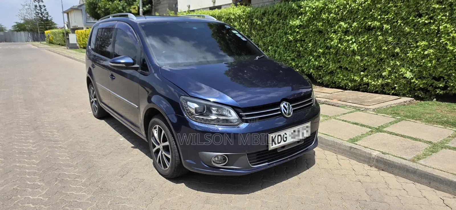 Volkswagen Touran 2015 Blue