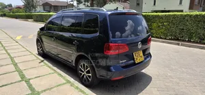 Volkswagen Touran 2015 Blue