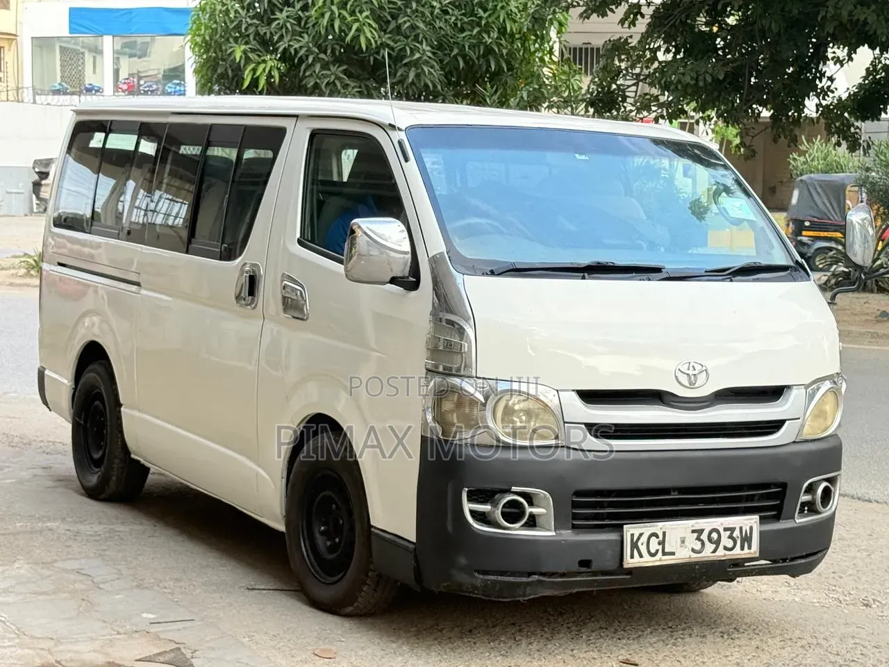 Toyota HiAce 2010 White