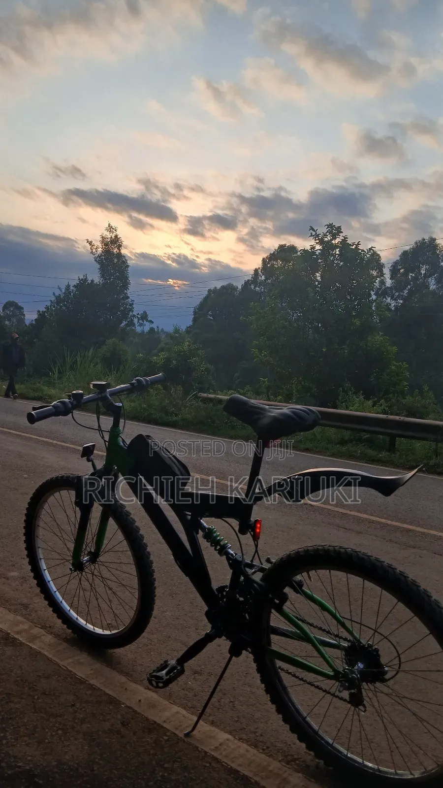 Ex-uk Mountain Bike, Shimano Components, Full Suspension. Size 26.