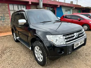 Mitsubishi Pajero 2010 Black