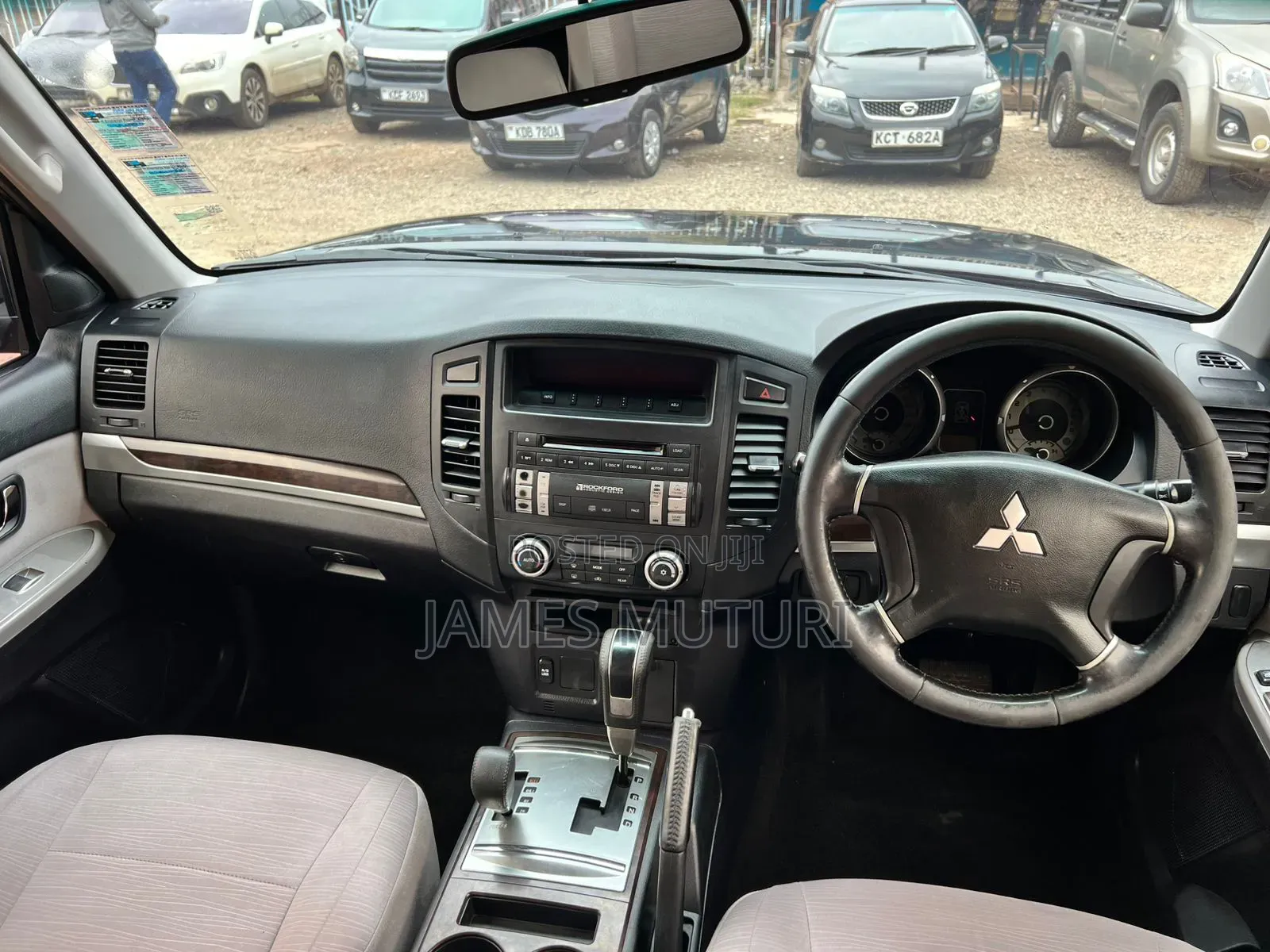 Mitsubishi Pajero 2010 Black