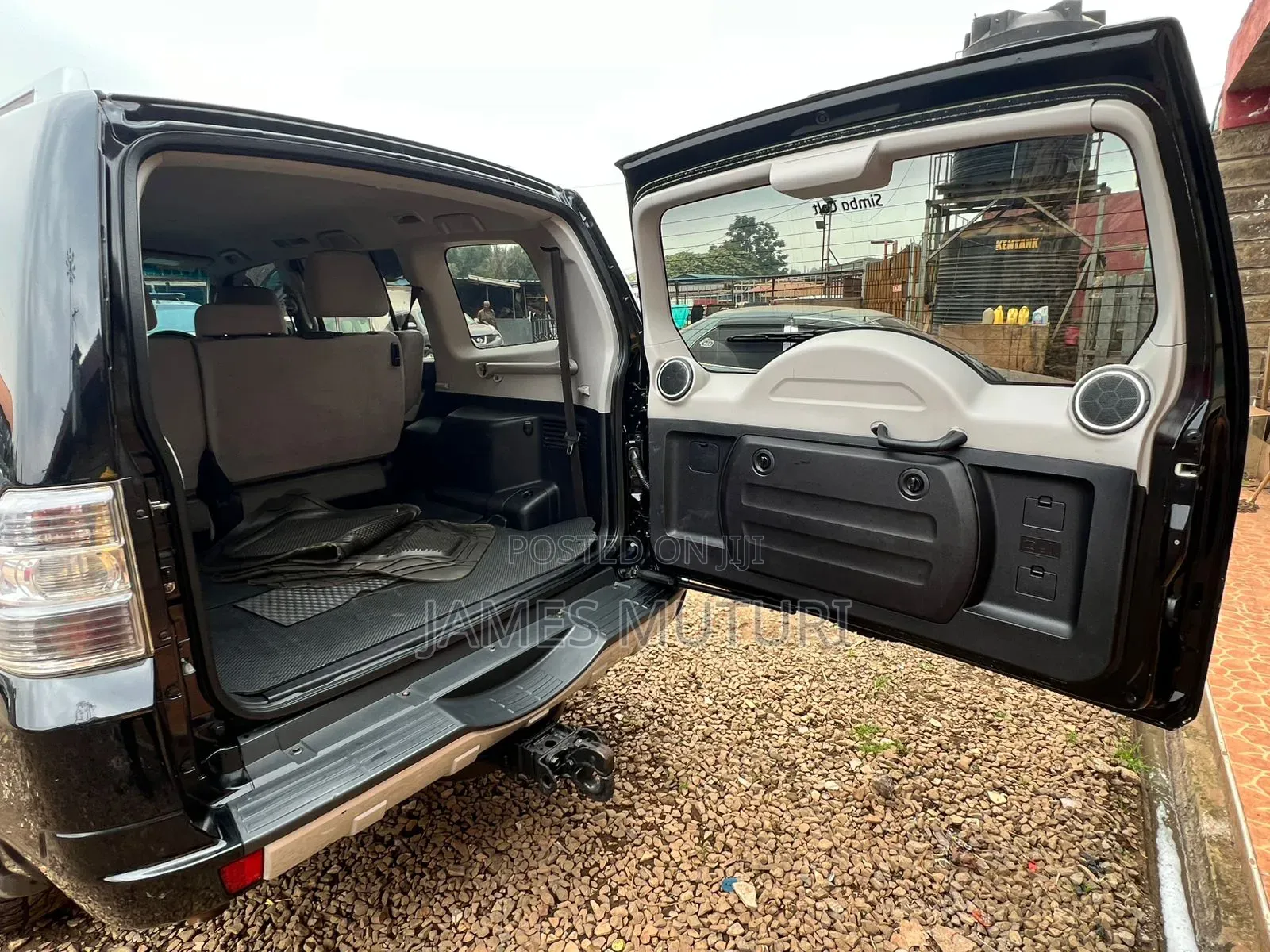 Mitsubishi Pajero 2010 Black