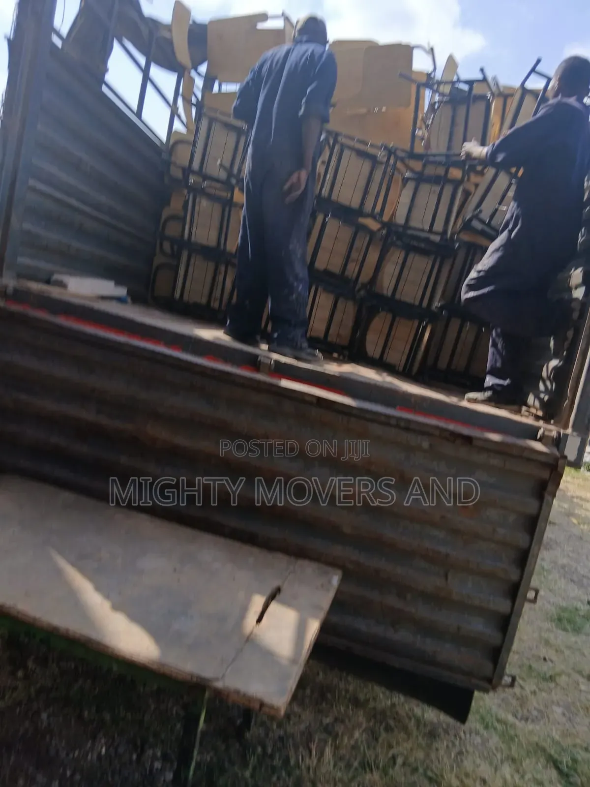 Trusted Logistics Provider-Semi Trailer Available