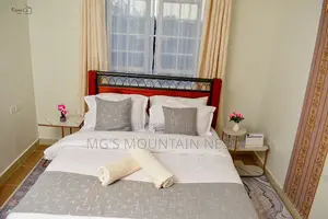 Mg's Mountain Nest | Modern One-Bedroom Airbnbnear Garden City Mall