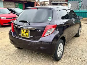 Toyota Vitz 2014 Burgundy