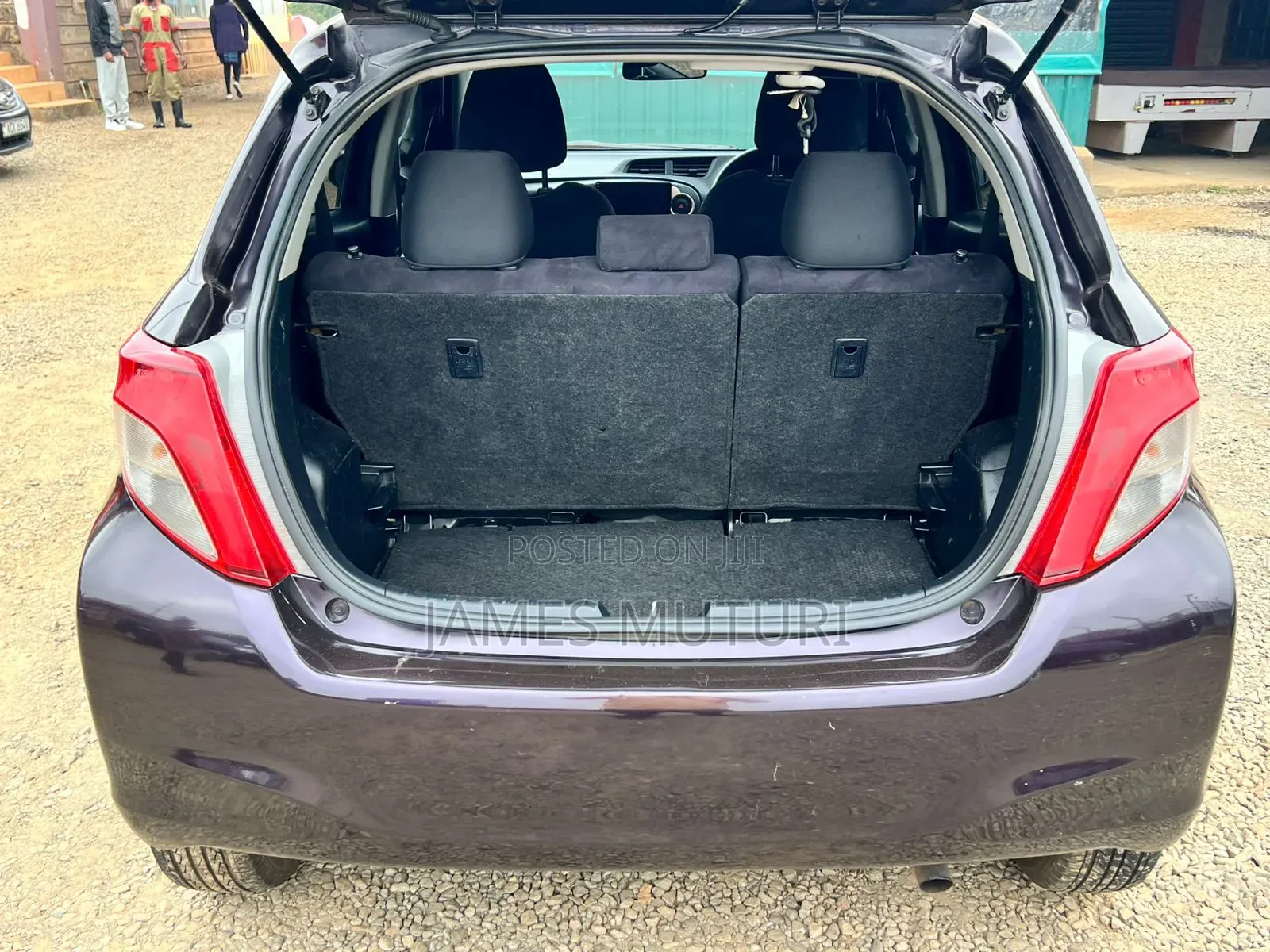 Toyota Vitz 2014 Burgundy
