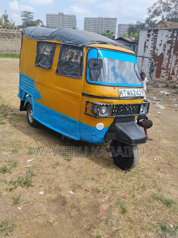 Piaggio Scooter 2020 Yellow