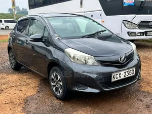 Toyota Vitz 2012 Gray