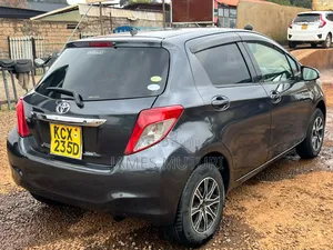 Toyota Vitz 2012 Gray