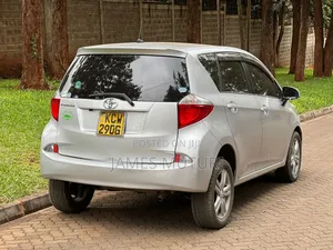 Toyota Ractis 2013 Silver