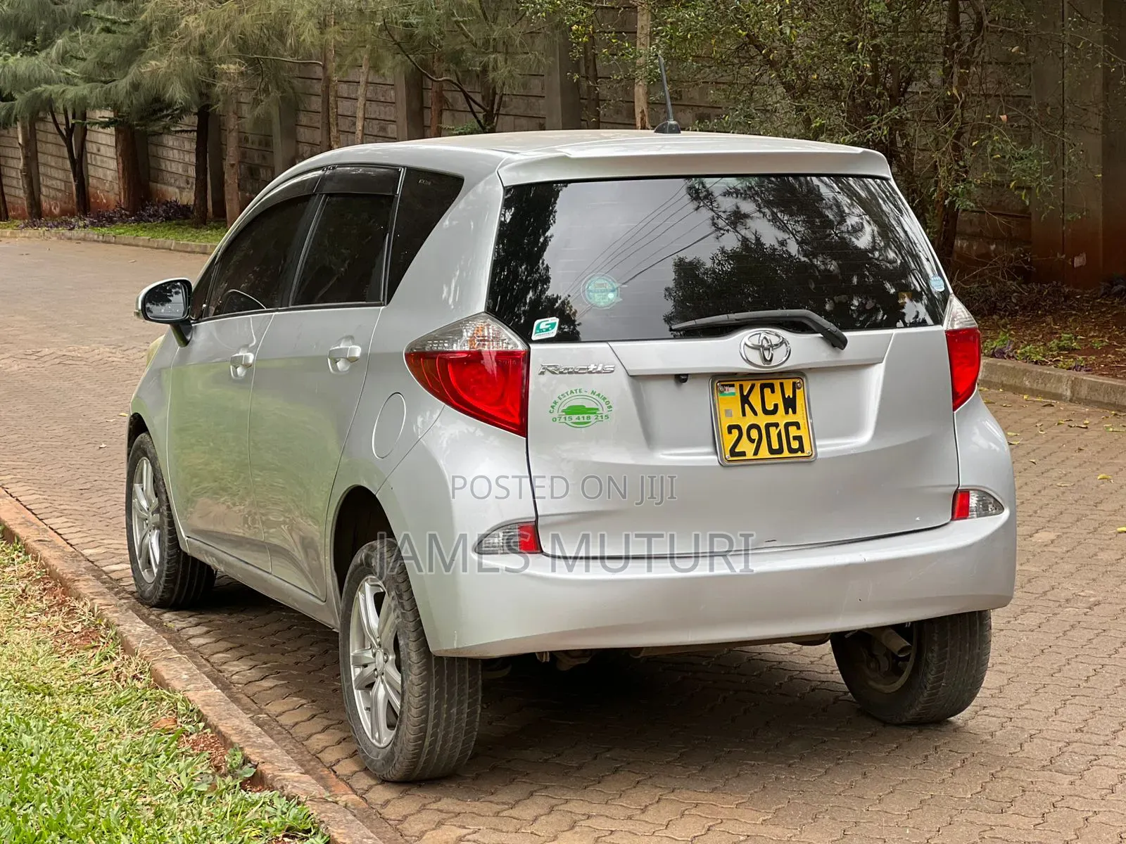 Toyota Ractis 2013 Silver