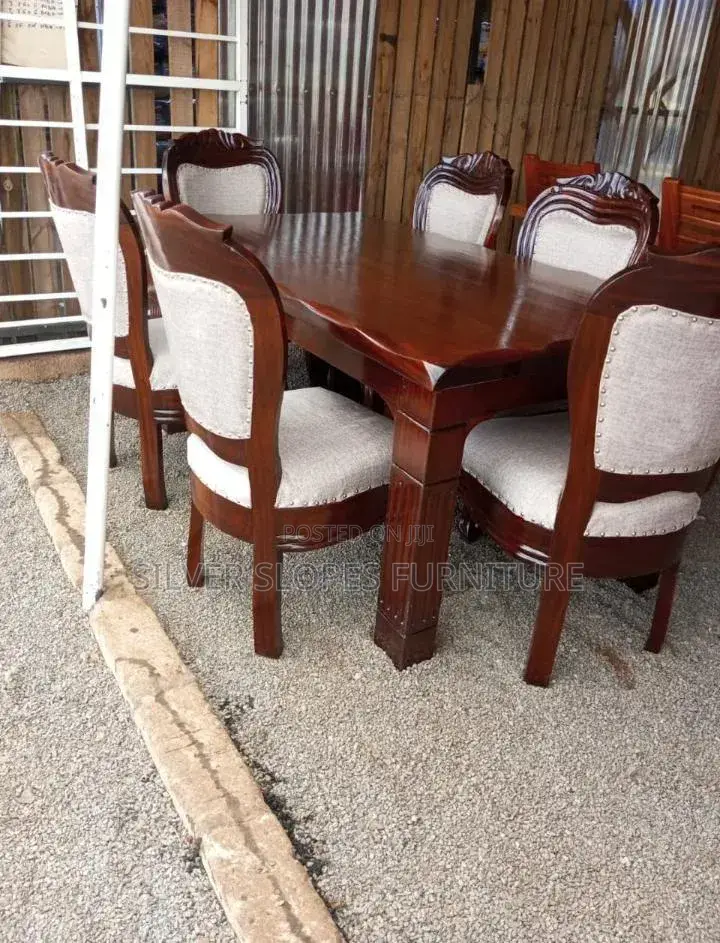 Antique 6- Seater Solid Mahogany Dinning Sets.