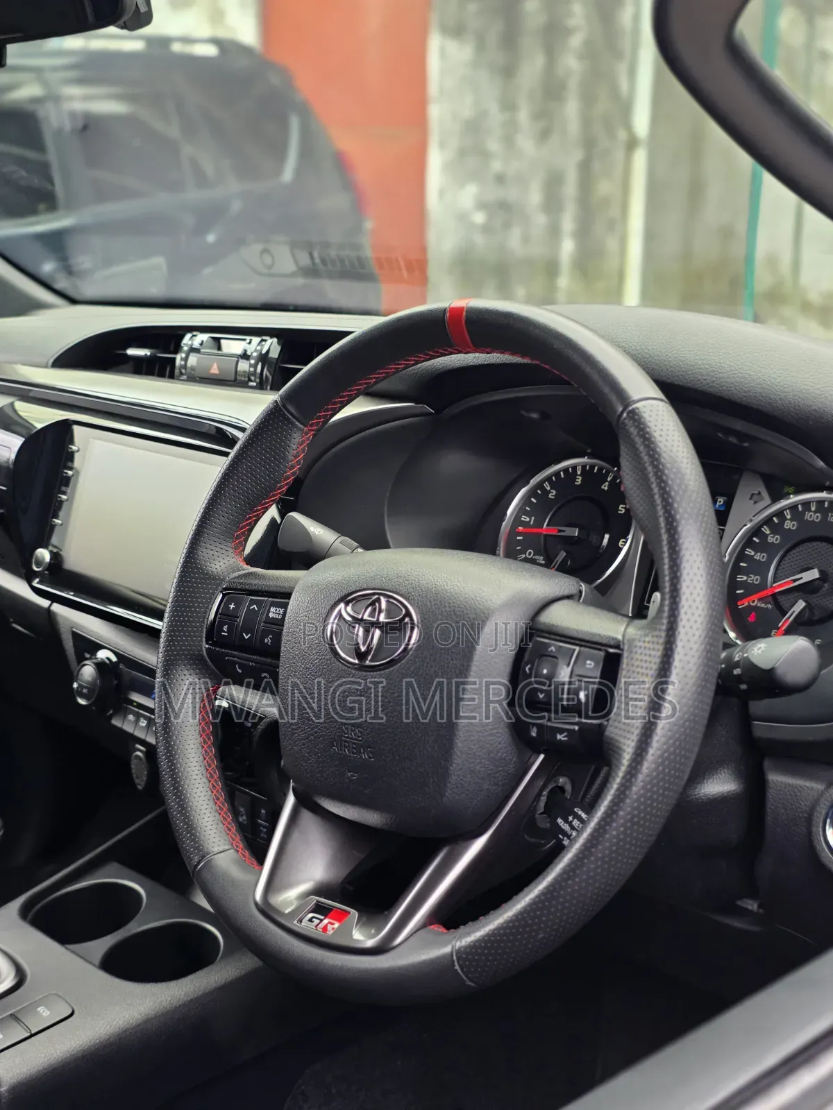 Toyota Hilux 2022 Black