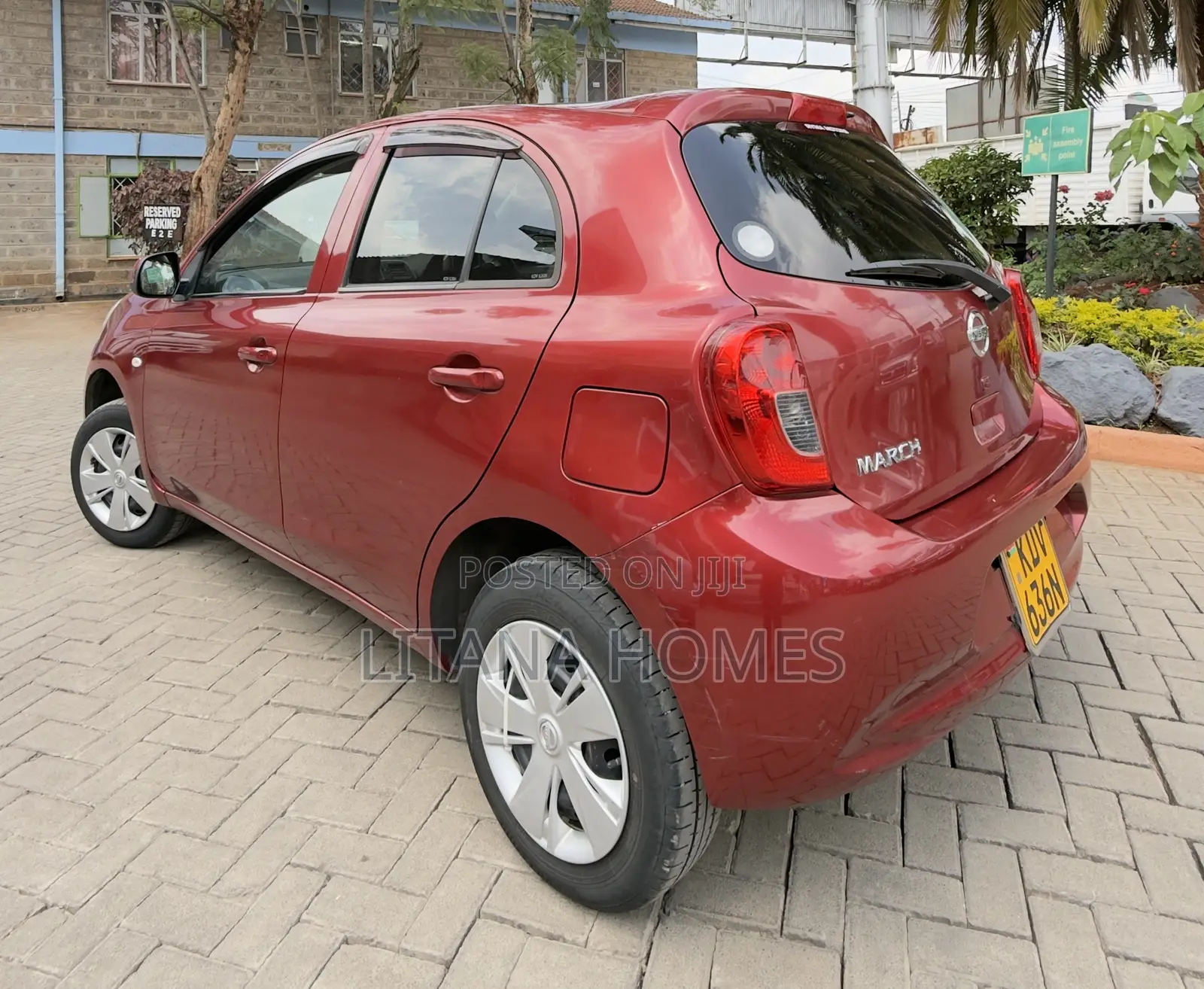 Nissan March 2018 Red
