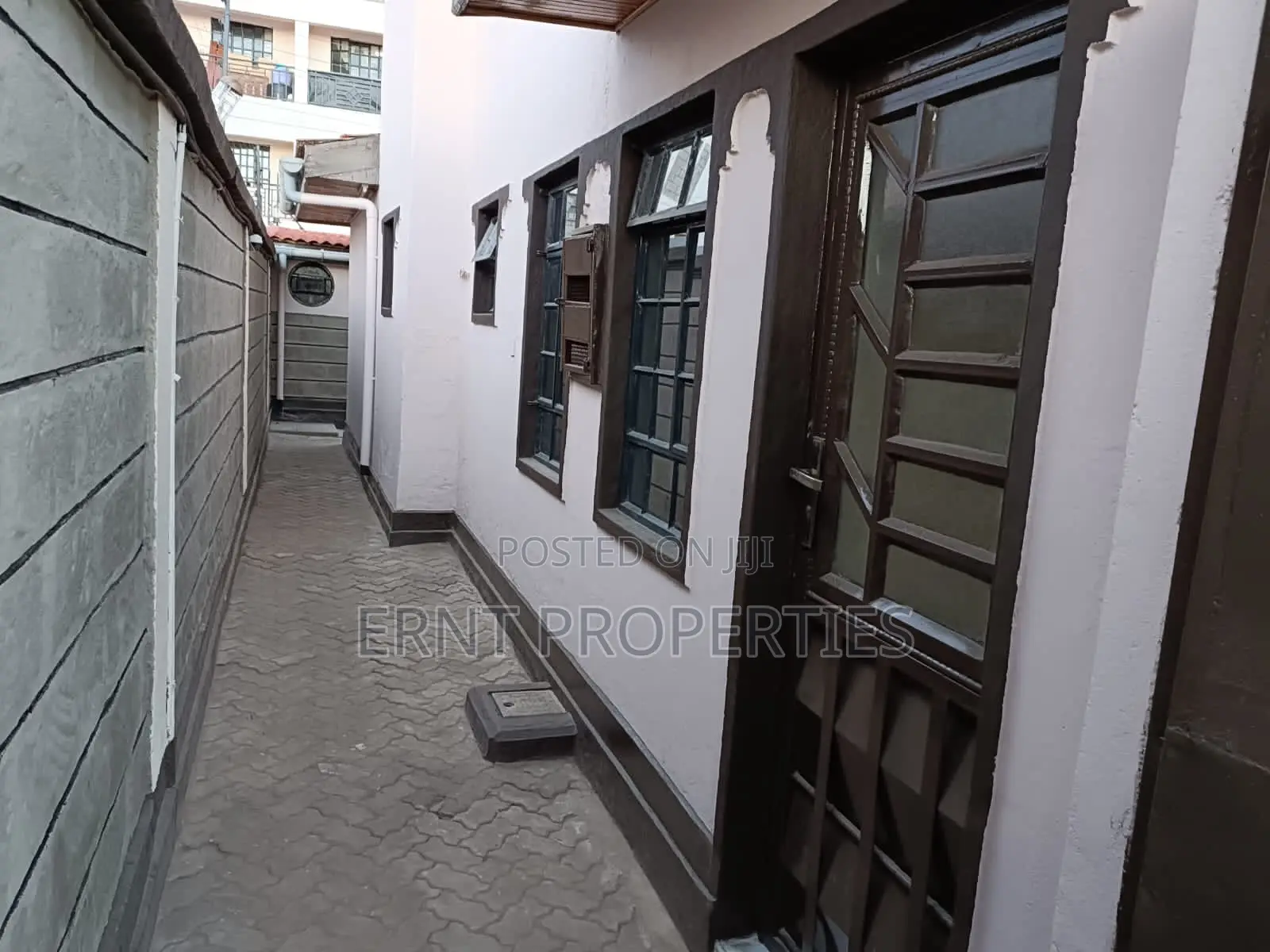 9bdrm Mansion in Kitengela for sale