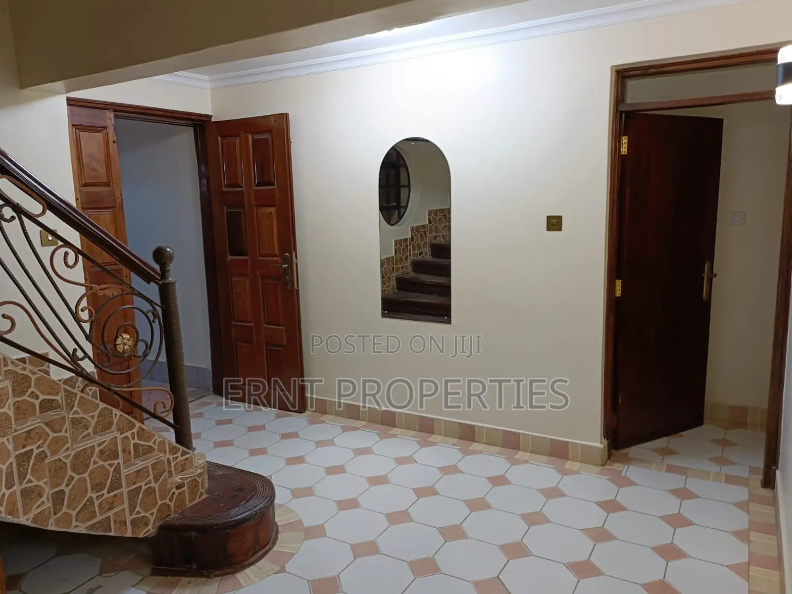 9bdrm Mansion in Kitengela for sale