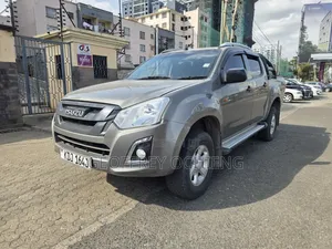 Isuzu D-MAX 2022 Gray