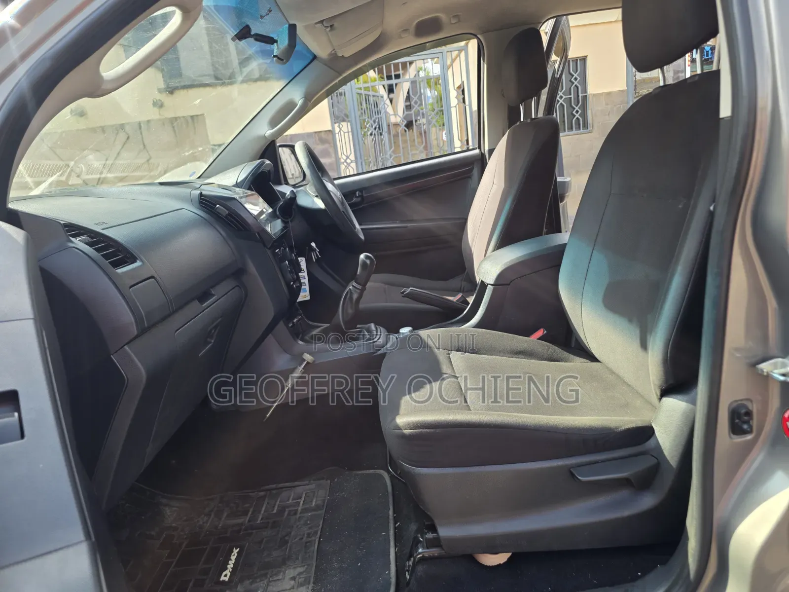 Isuzu D-MAX 2022 Gray