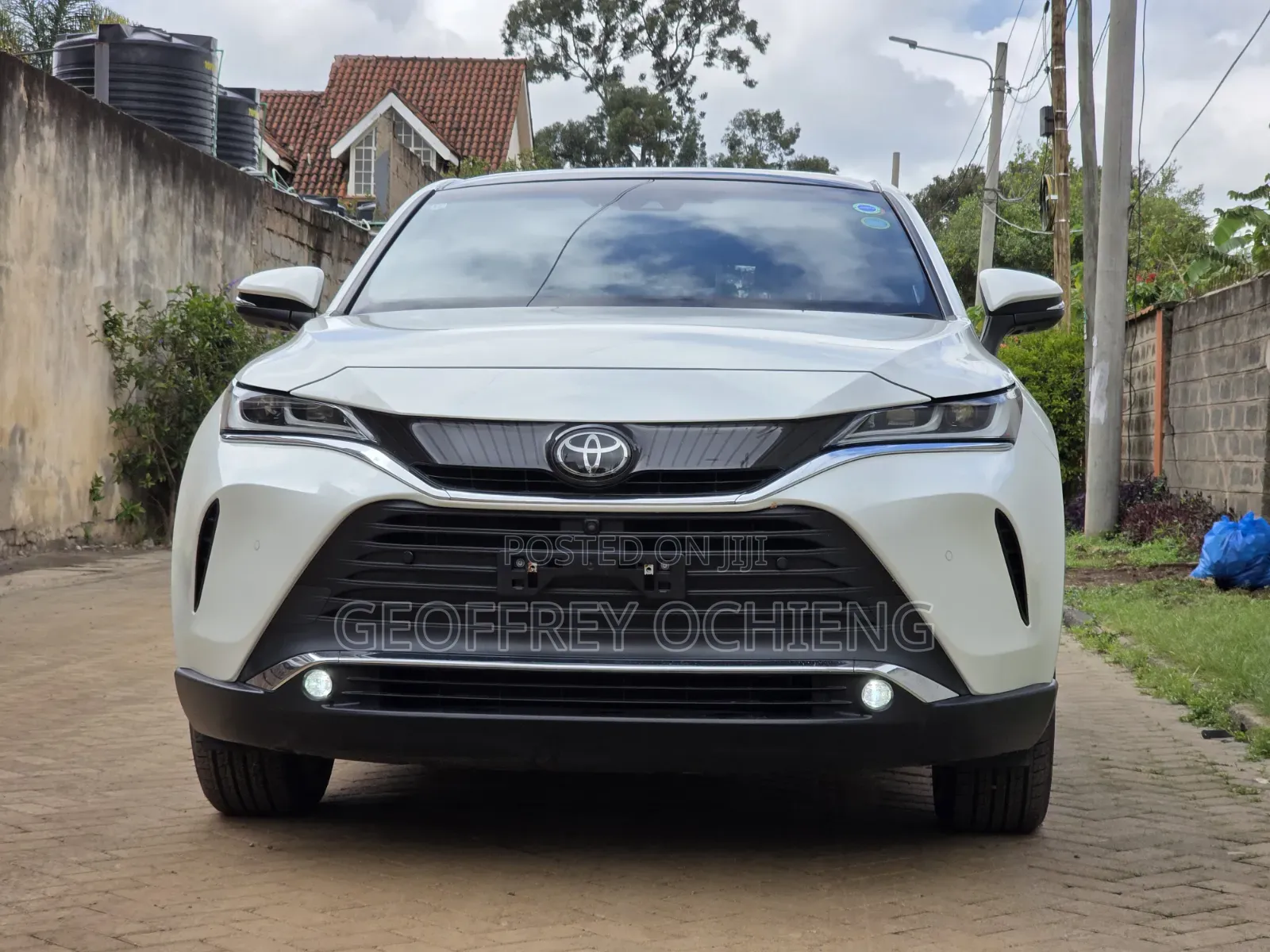 Toyota Harrier 2.0 2020 White