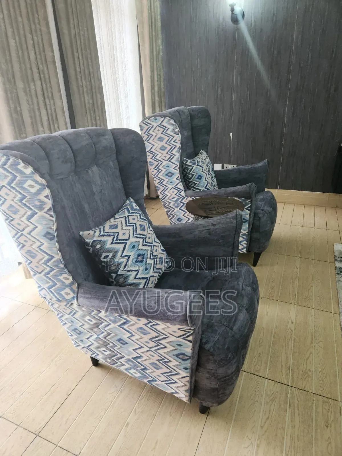 Accent Chairs