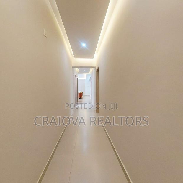 5bdrm Apartment in Hurlingham for sale - thumbnail 11