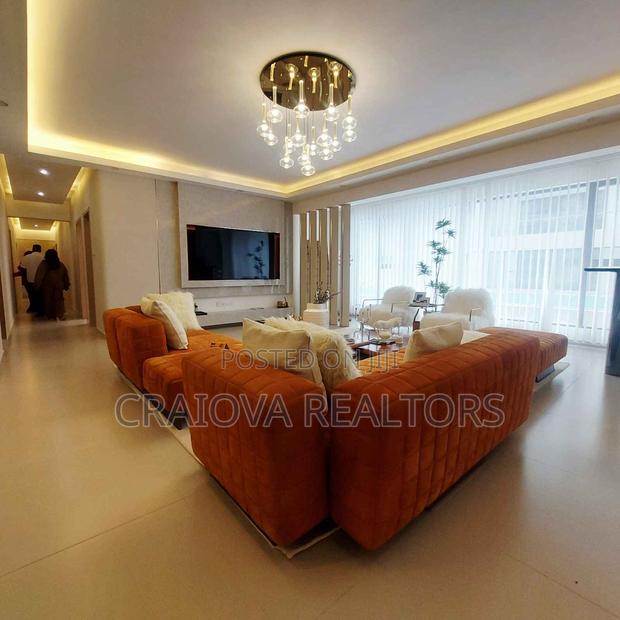 5bdrm Apartment in Hurlingham for sale