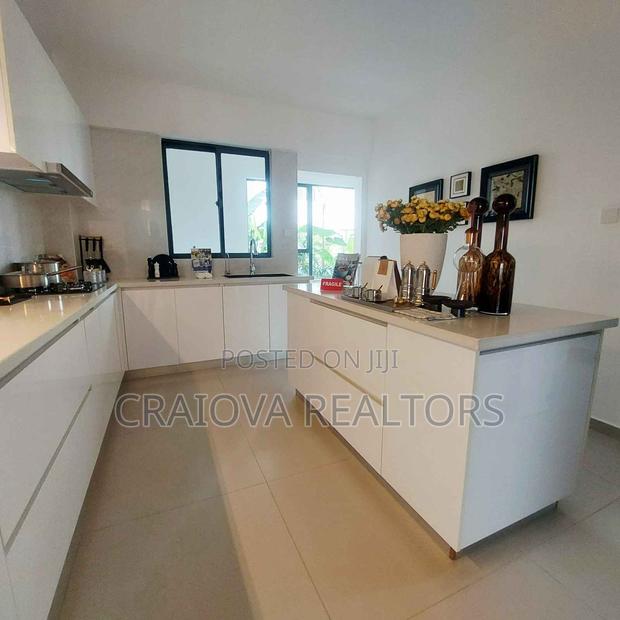 5bdrm Apartment in Hurlingham for sale - thumbnail 8