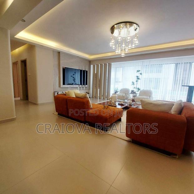 5bdrm Apartment in Hurlingham for sale