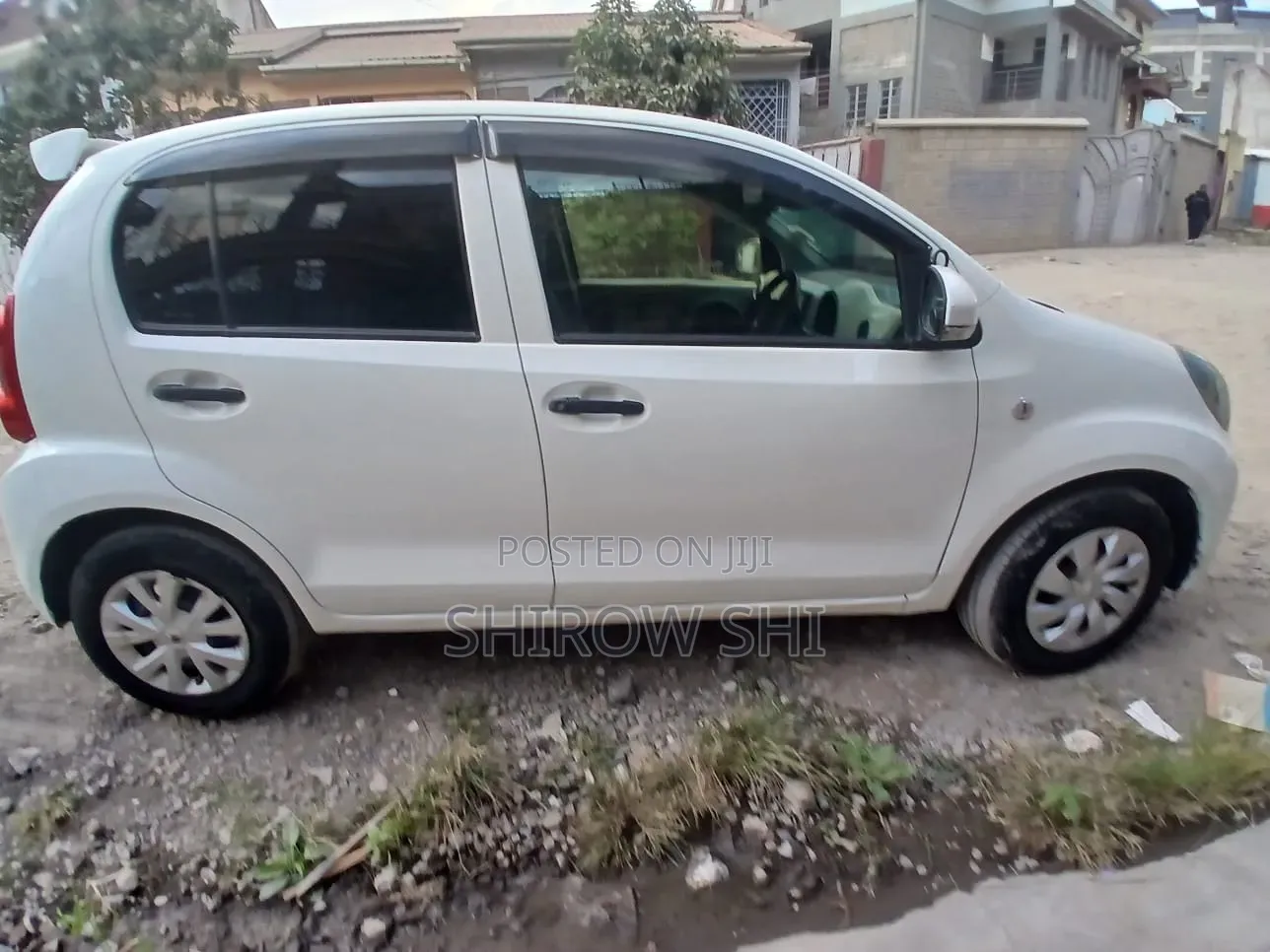Toyota Passo 2014 White