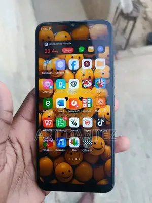 Tecno Spark 8C 64 GB Black