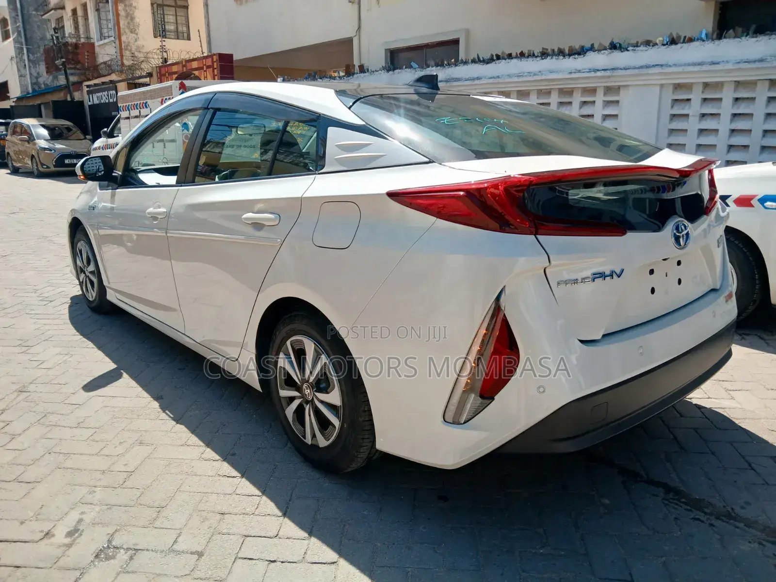 Toyota Prius 2019 White
