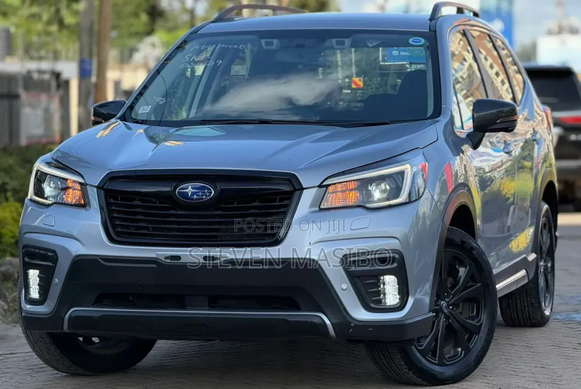 Subaru Forester 2021 Silver