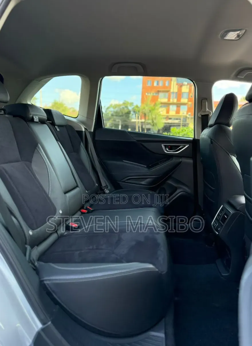 Subaru Forester 2021 Silver