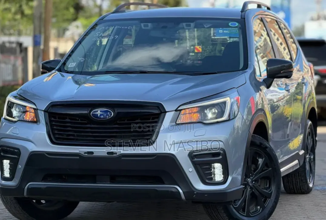 Subaru Forester 2021 Silver