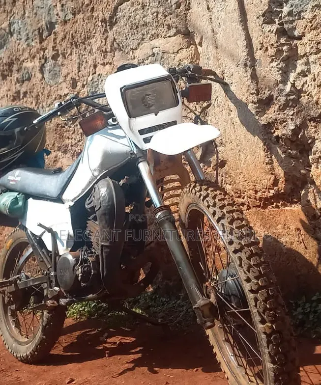 Yamaha DT125 2005 White