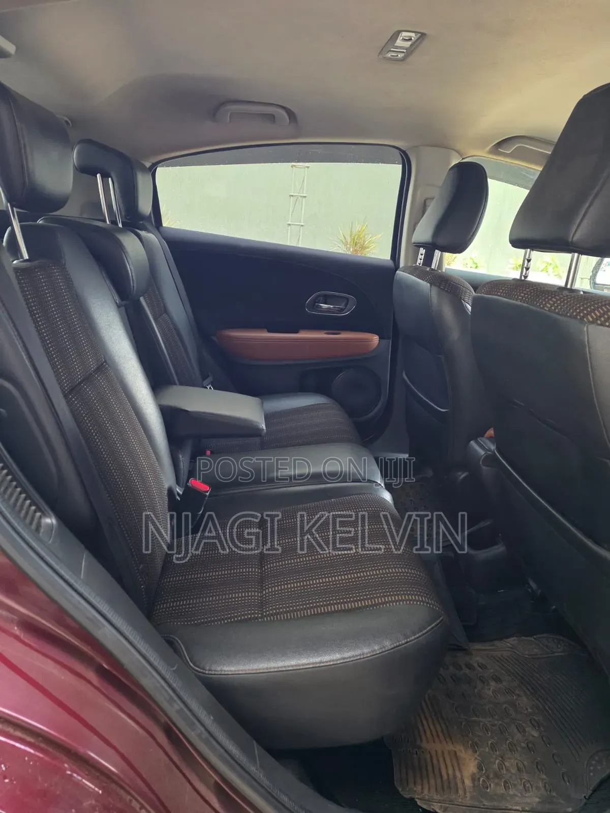 Honda Vezel 1.5 Hybrid 4WD 2014 Maroon